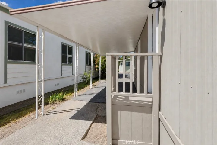 Side door entrance