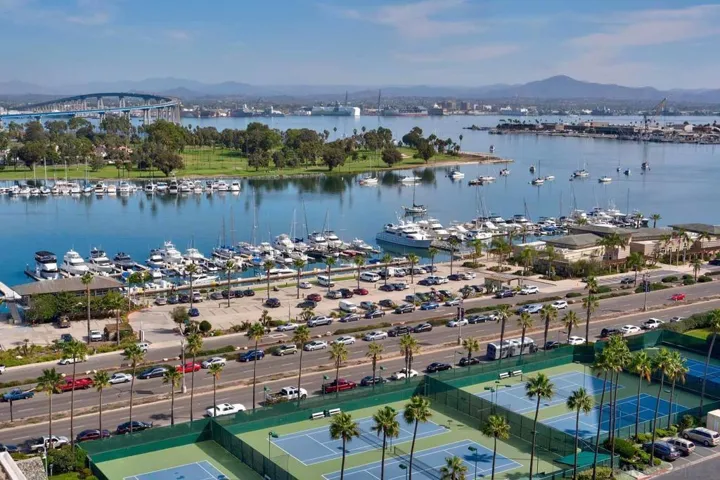 1720 Avenida Del Mundo 1607, Coronado, California 92118