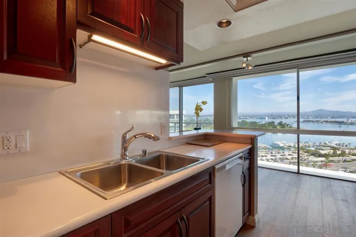 1720 Avenida Del Mundo 1607, Coronado, California 92118