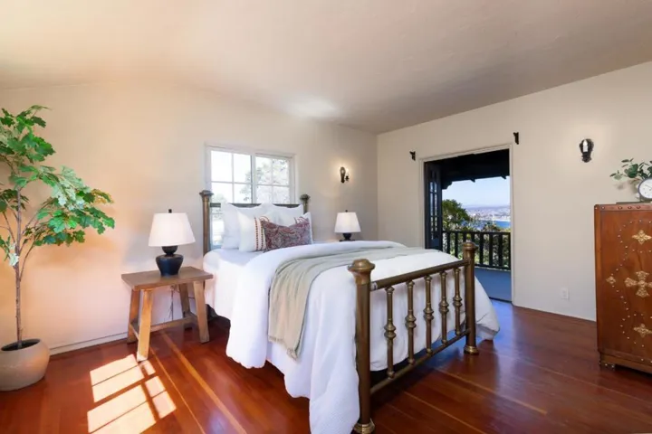 1122 Harrison Street, Monterey, California 93940