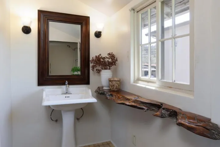 1122 Harrison Street, Monterey, California 93940