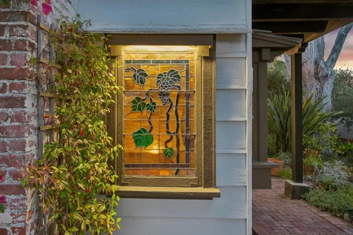 1122 Harrison Street, Monterey, California 93940