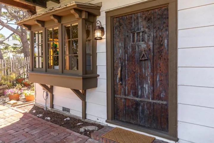1122 Harrison Street, Monterey, California 93940