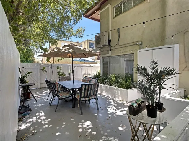 4268 Troost Avenue, Studio City, California 91604
