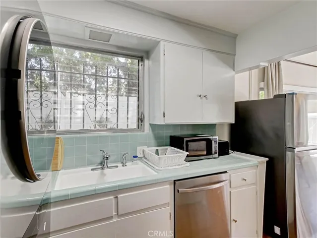 4268 Troost Avenue, Studio City, California 91604