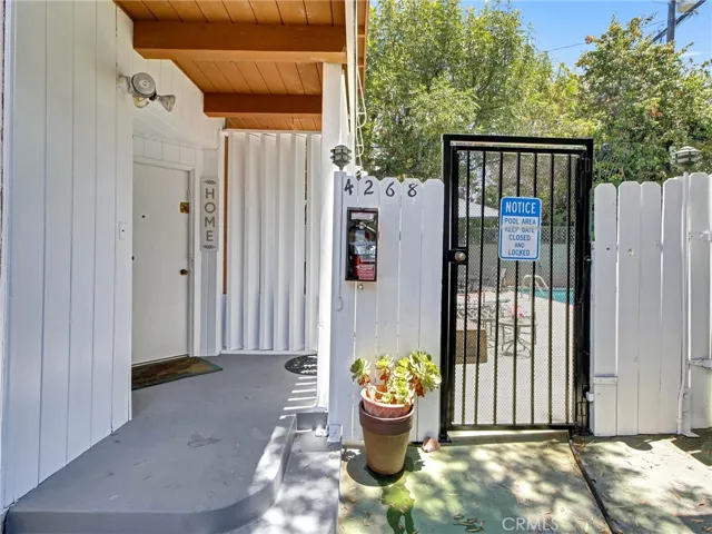 4268 Troost Avenue, Studio City, California 91604