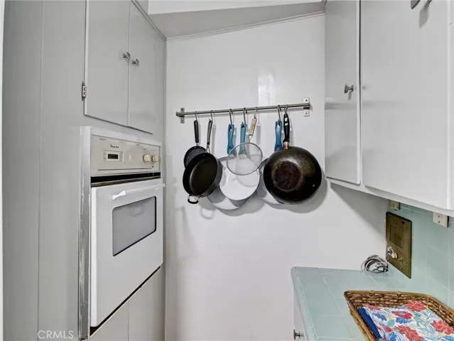 4268 Troost Avenue, Studio City, California 91604