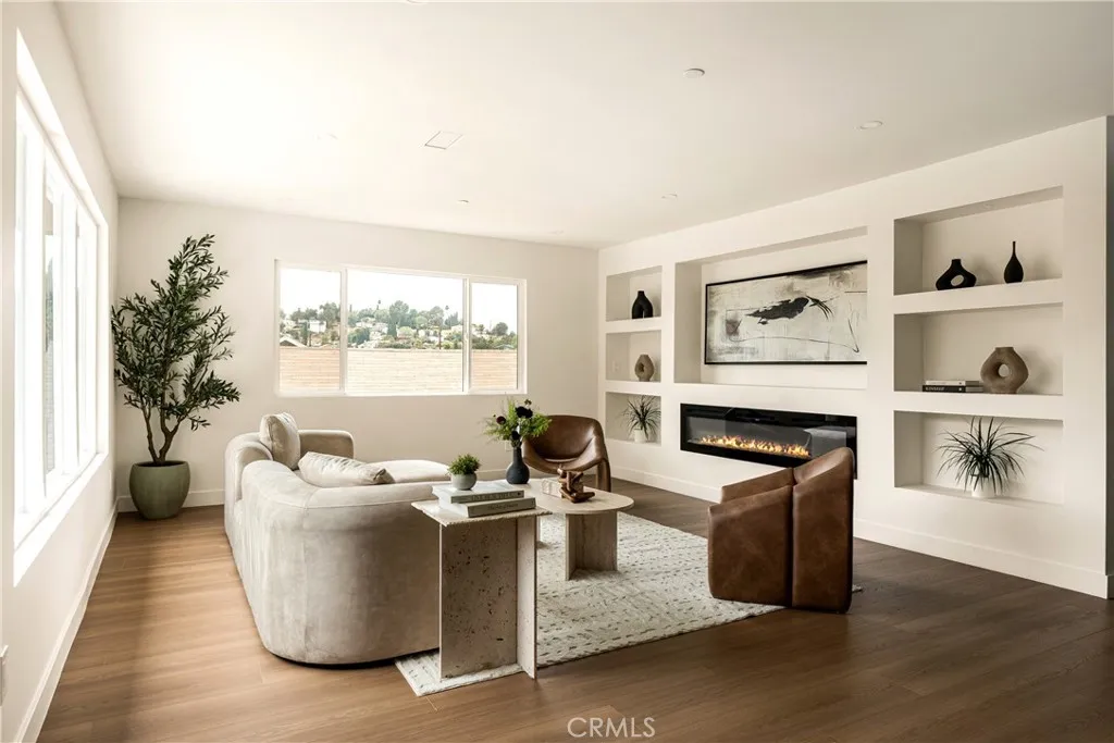 gallery-image 2