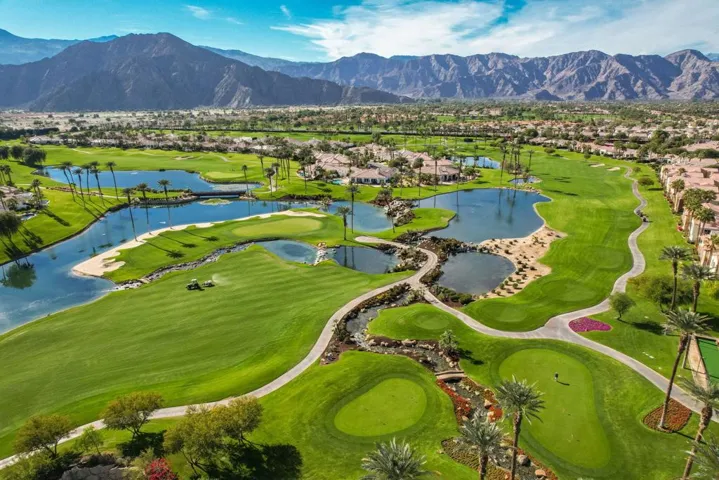 golf course & lakes