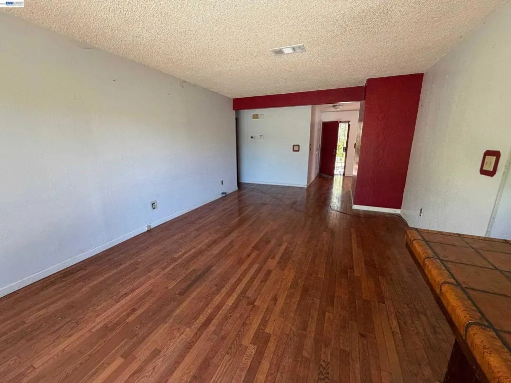 1988 Calaveras Dr, Pittsburg, California 94565-0000 — photo 4