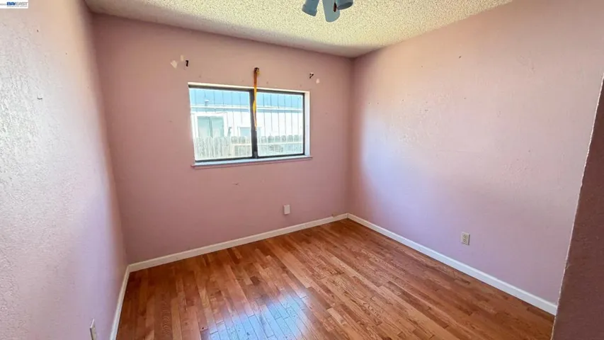 1988 Calaveras Dr, Pittsburg, California 94565-0000