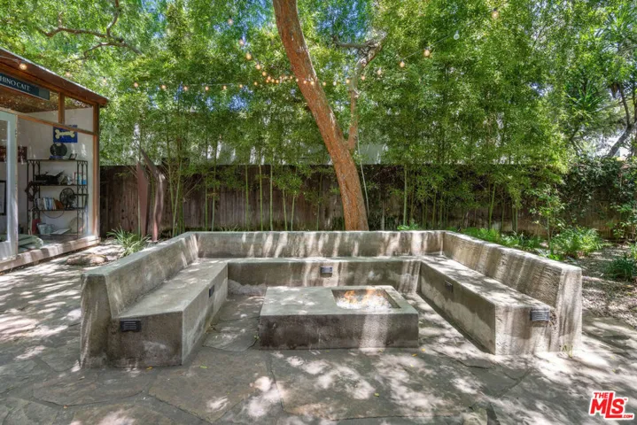4504 Stern Avenue, Los Angeles, California 91423