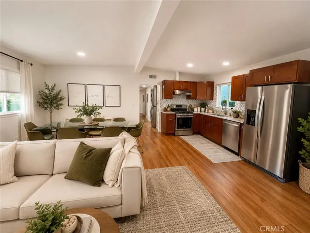 1519 W 37th, Los Angeles, California 90018