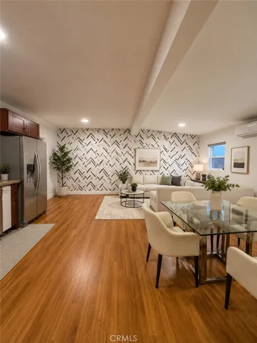 1519 W 37th, Los Angeles, California 90018