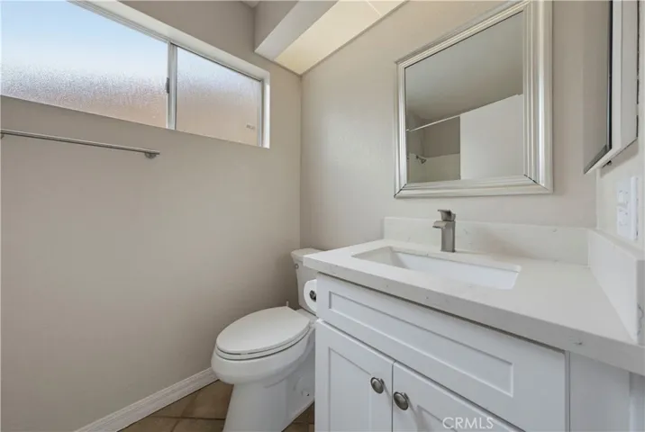Upstairs Bathroom for 2nd Bedroom