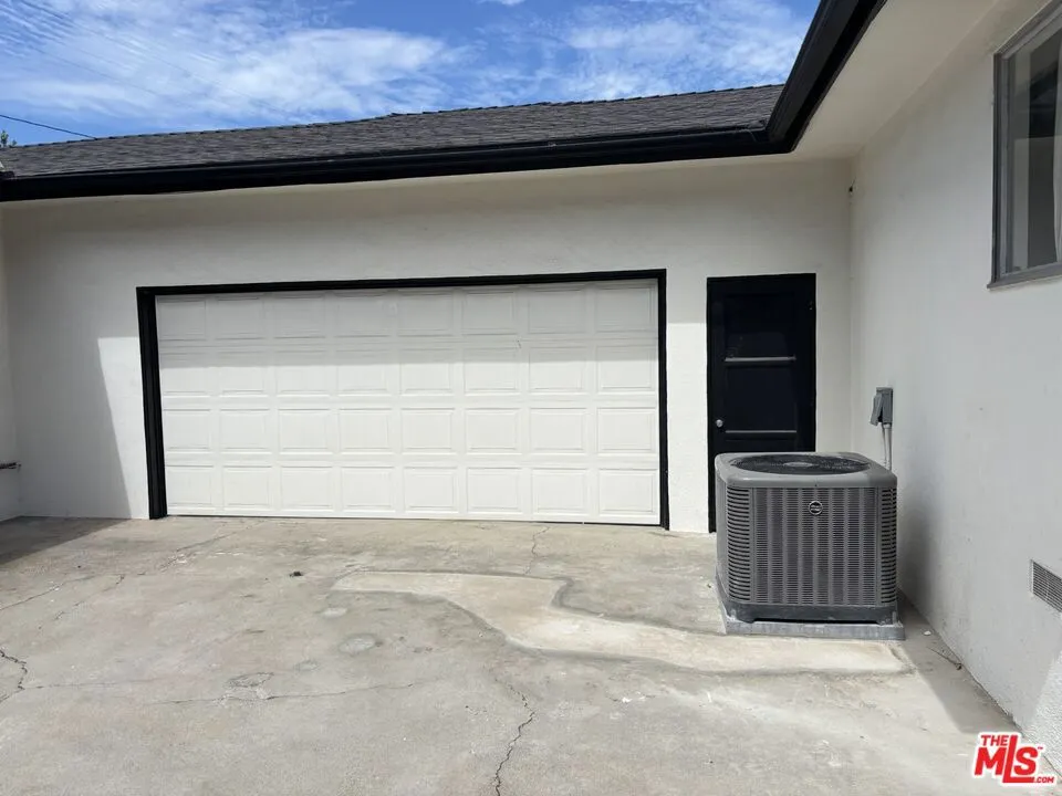 Private 2-car garage