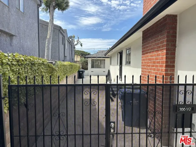 Gated Driveway