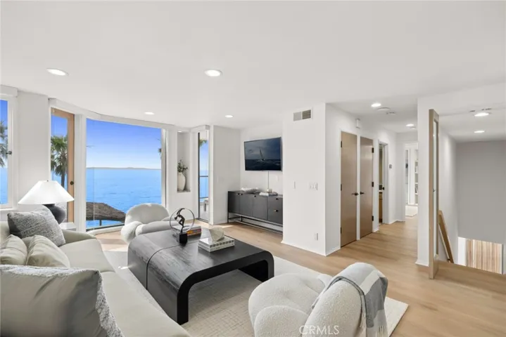 921 Gaviota Drive, Laguna Beach, California 92651