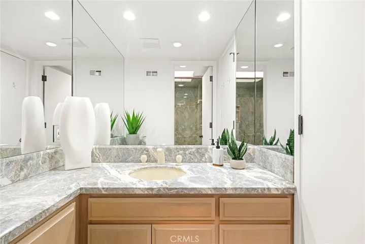 921 Gaviota Drive, Laguna Beach, California 92651