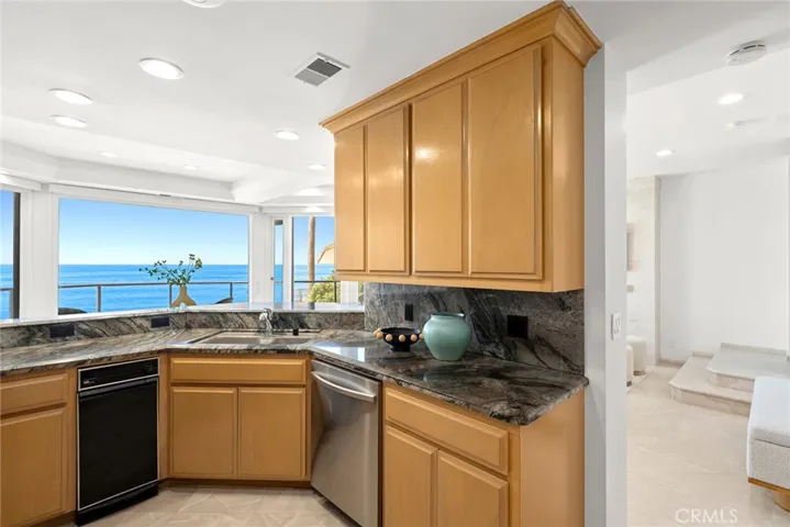 921 Gaviota Drive, Laguna Beach, California 92651