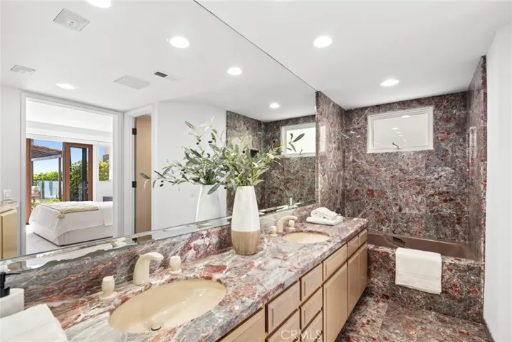 921 Gaviota Drive, Laguna Beach, California 92651