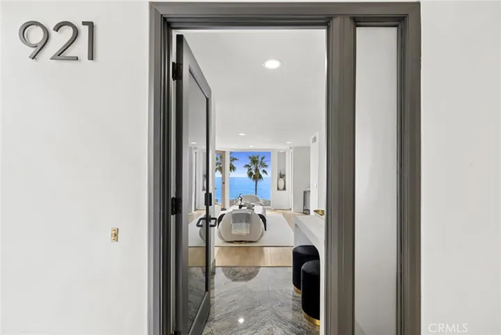 921 Gaviota Drive, Laguna Beach, California 92651