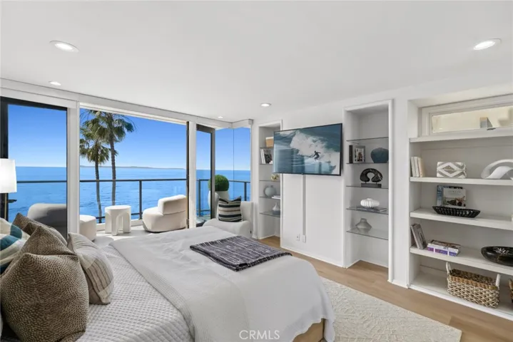 921 Gaviota Drive, Laguna Beach, California 92651
