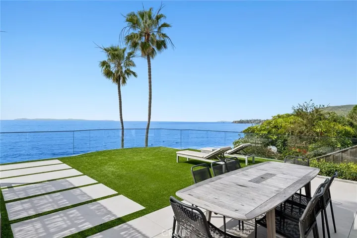 921 Gaviota Drive, Laguna Beach, California 92651
