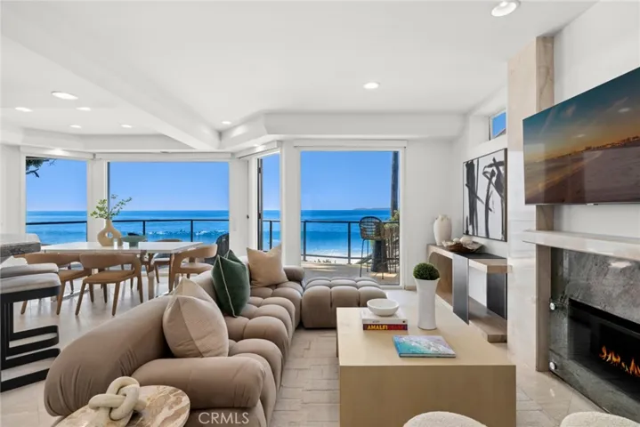 921 Gaviota Drive, Laguna Beach, California 92651