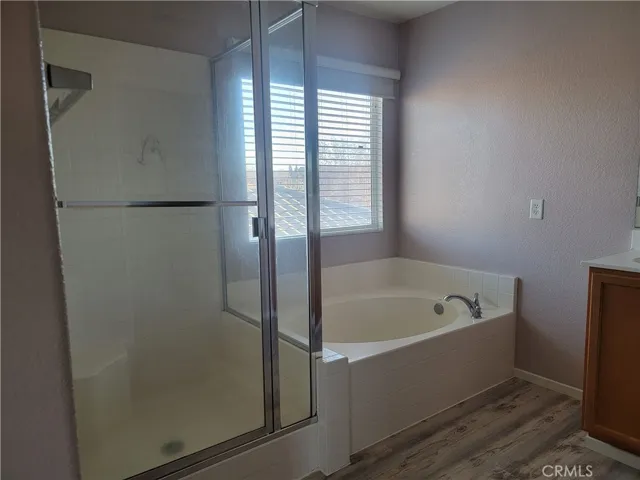 43650 Castle Circle, Lancaster, California 93535