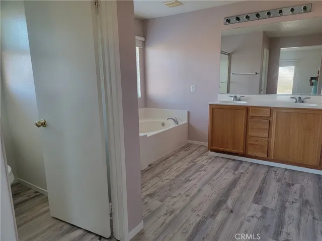 43650 Castle Circle, Lancaster, California 93535