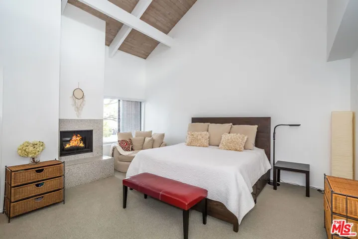802 Washington Avenue, Santa Monica, California 90403