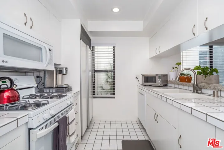802 Washington Avenue, Santa Monica, California 90403