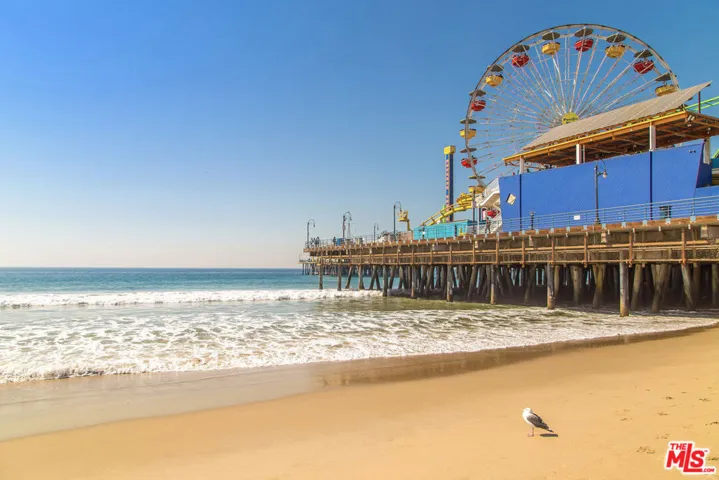 802 Washington Avenue, Santa Monica, California 90403