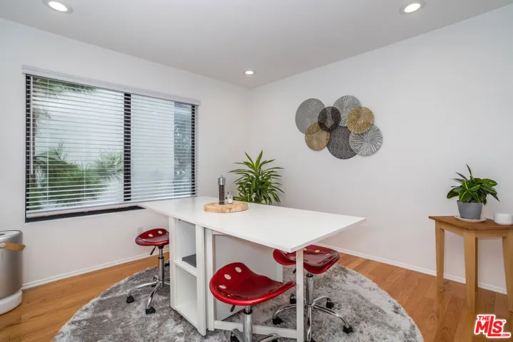 802 Washington Avenue, Santa Monica, California 90403