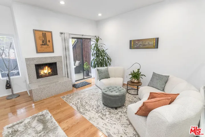 802 Washington Avenue, Santa Monica, California 90403