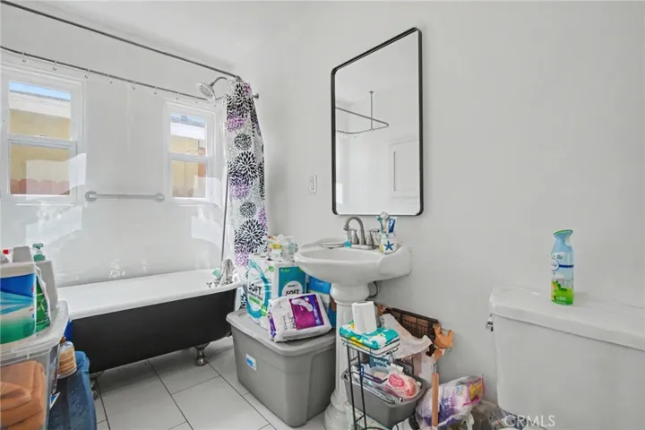 1425 bathroom