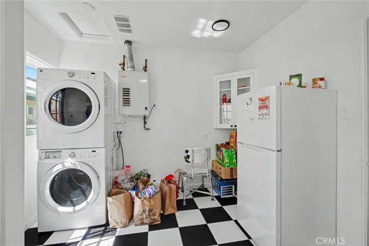 1425 kitchen
