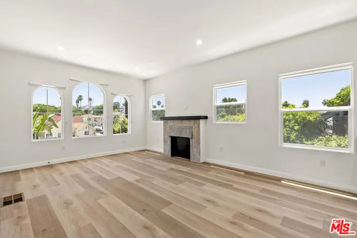 1305 Lucile Avenue 1, Los Angeles, California 90026