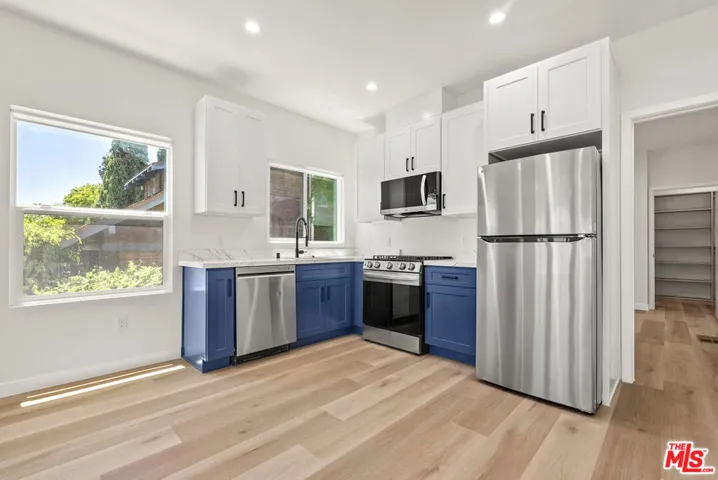 1305 Lucile Avenue 1, Los Angeles, California 90026