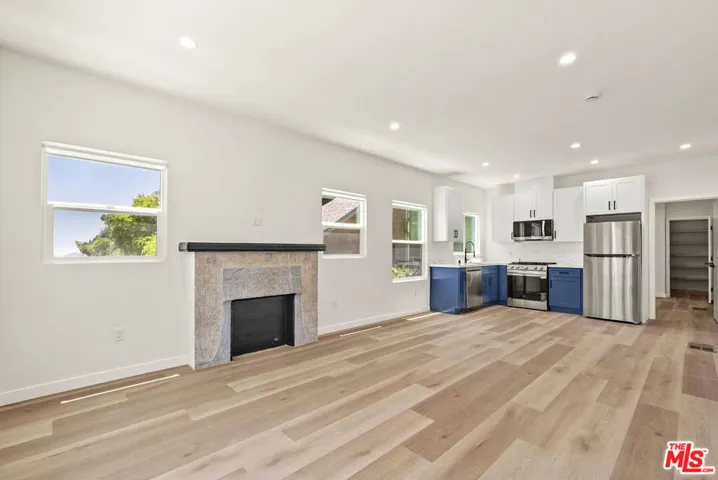 1305 Lucile Avenue 1, Los Angeles, California 90026