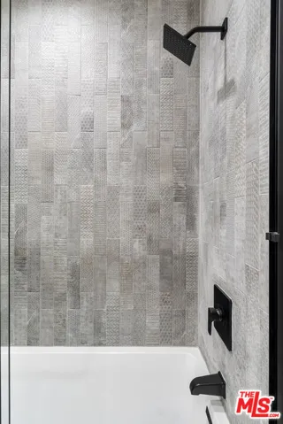 1305 Lucile Avenue 1, Los Angeles, California 90026