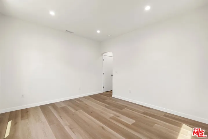 1305 Lucile Avenue 2, Los Angeles, California 90026