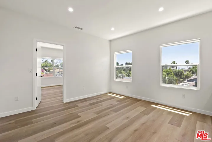 1305 Lucile Avenue 2, Los Angeles, California 90026