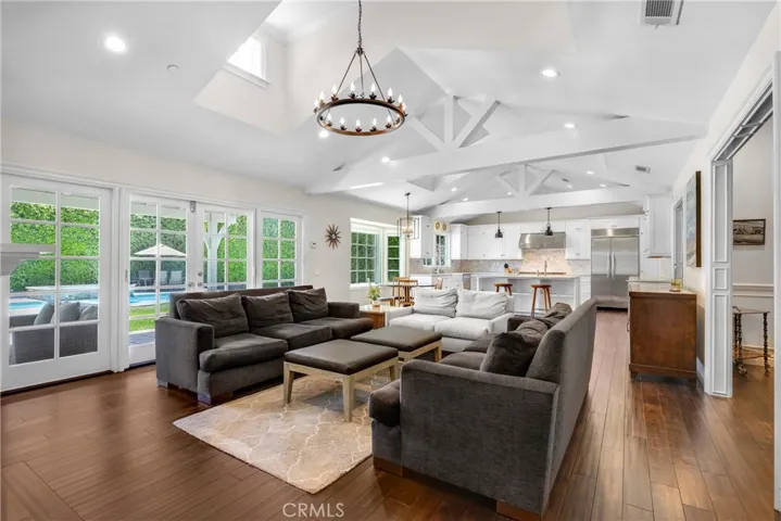 11156 Valley Spring Lane, Studio City, California 91602
