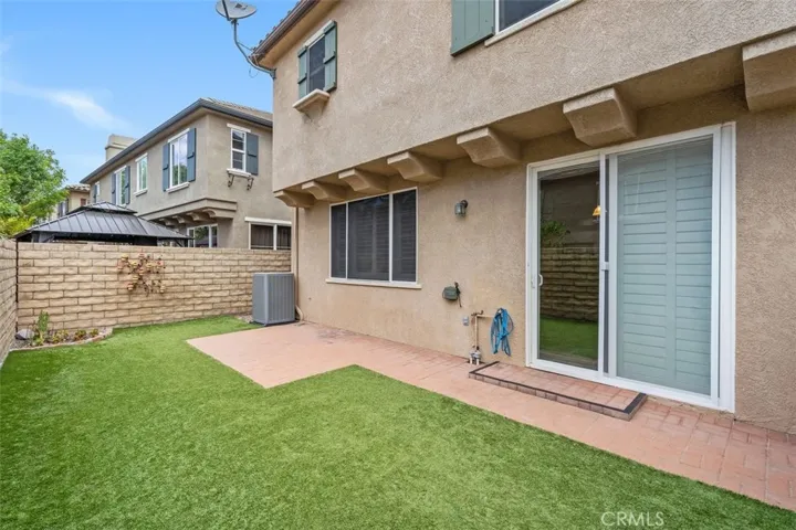 28377 Mirabelle Lane, Saugus, California 91350