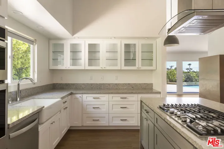 22427 De Kalb Drive, Calabasas, California 91302