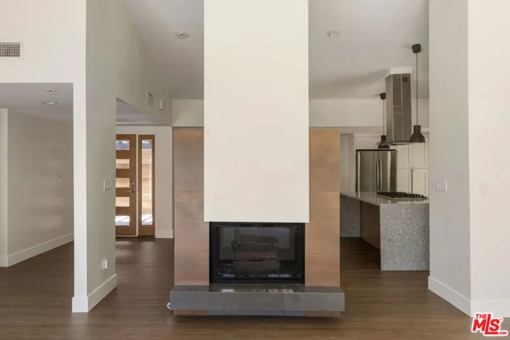 22427 De Kalb Drive, Calabasas, California 91302