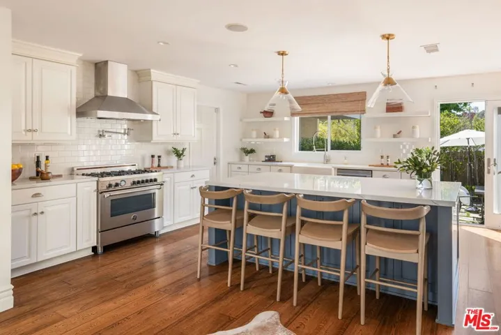 1322 Avenida De Cortez, Los Angeles, California 90272