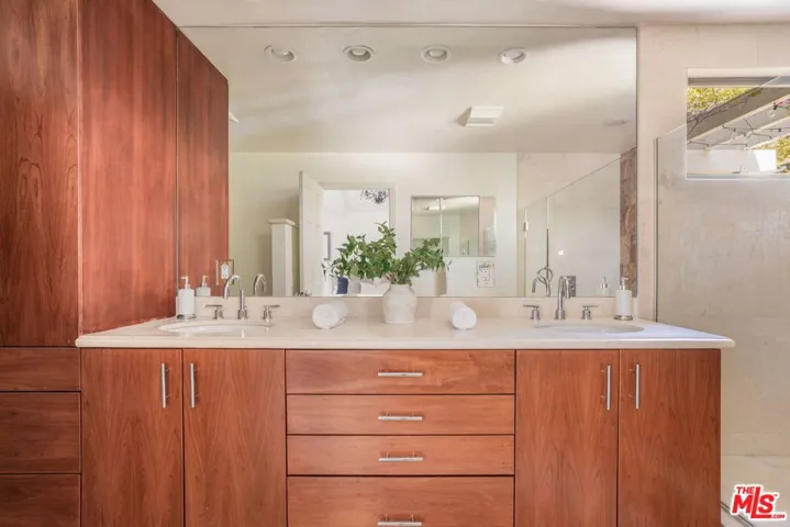 1322 Avenida De Cortez, Los Angeles, California 90272